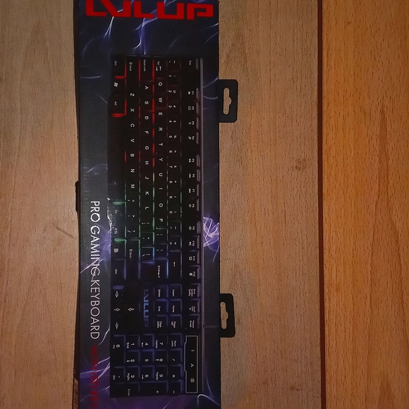 Pro Gaming Keyboard (Light Up) - Picture 2 of 2